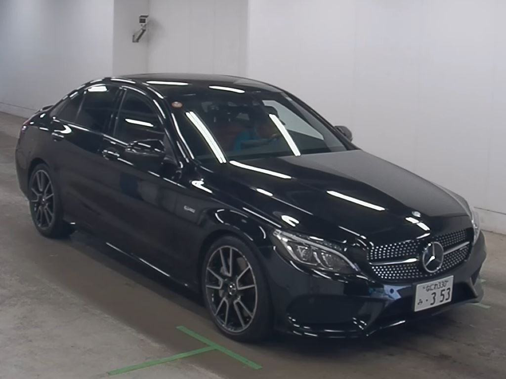 Mercedes-AMG C-Class 2016 z aukcji japońskiej