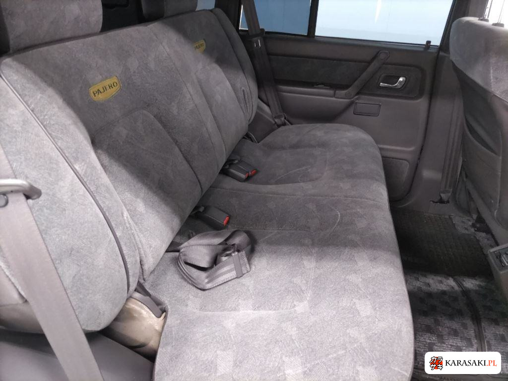1997 Mitsubishi Pajero 5D 4WD 6