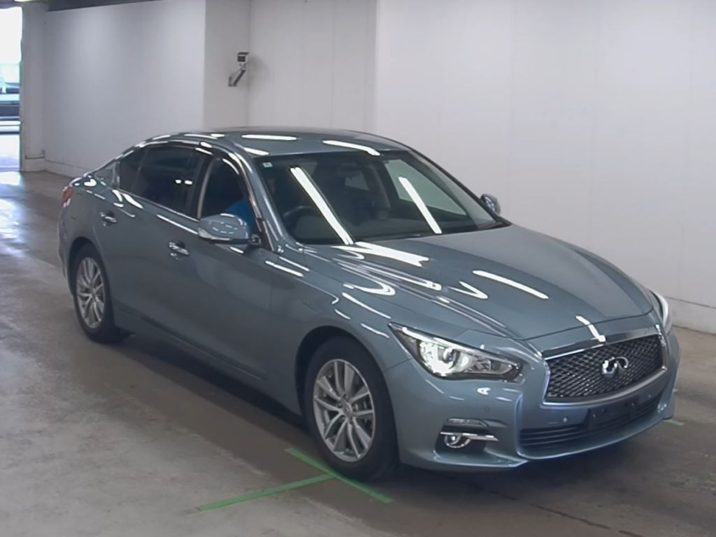 Nissan Skyline 2014 z aukcji japońskiej