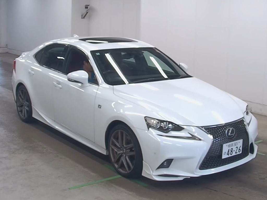Lexus Is 2015 z aukcji japońskiej