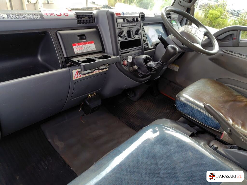 2003 Mitsubishi FE83EEY 5