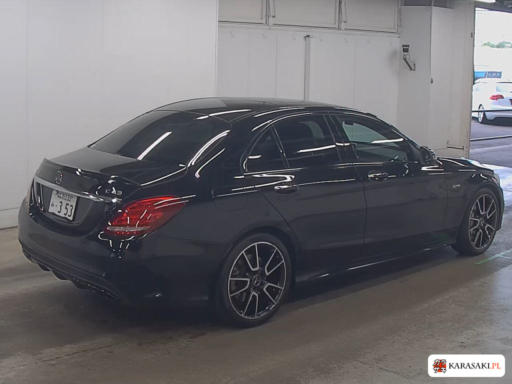 Mercedes-AMG C-Class 2016 z aukcji japońskiej