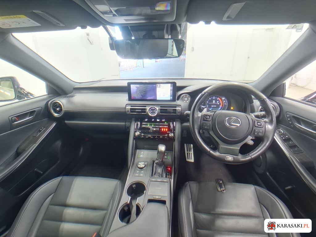 Lexus Is 2021 z aukcji japońskiej