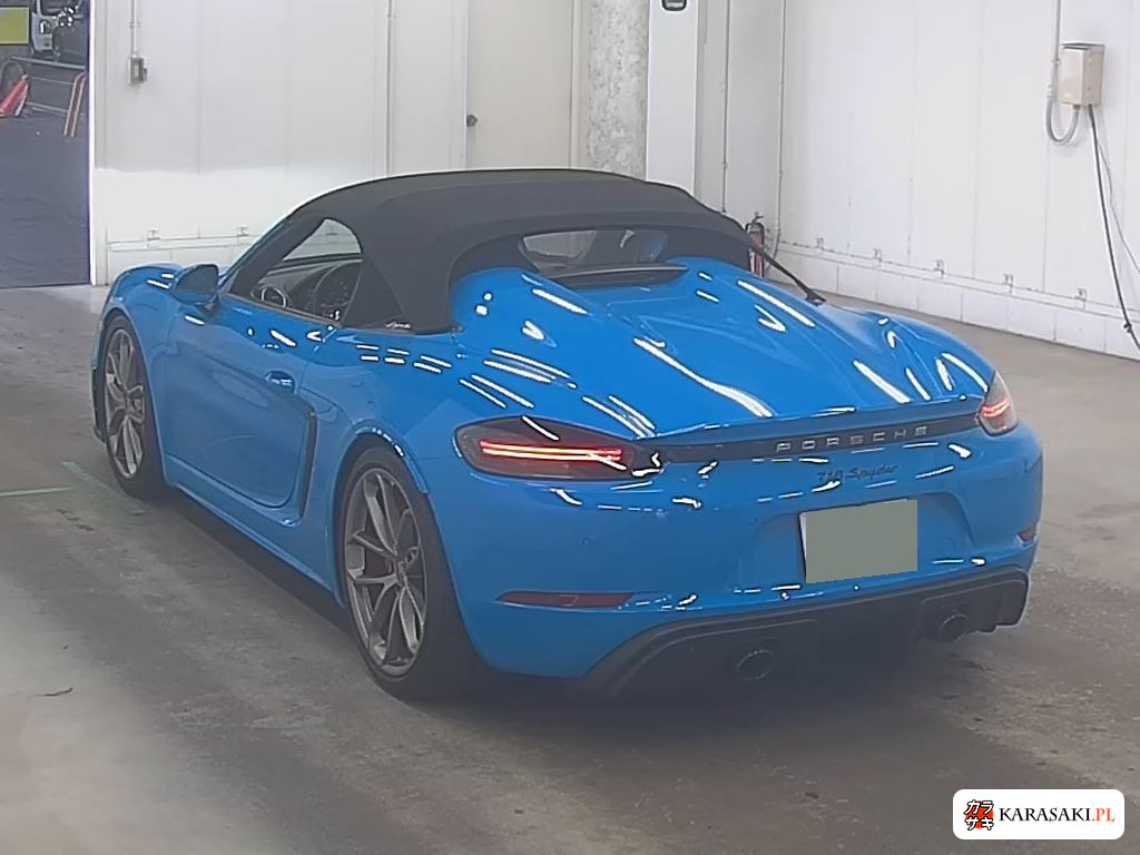 2023 Porsche 718 Spyder 2