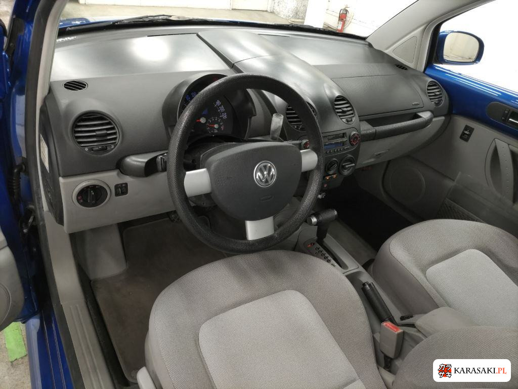 2005 Volkswagen New Beetle Base Grade 5