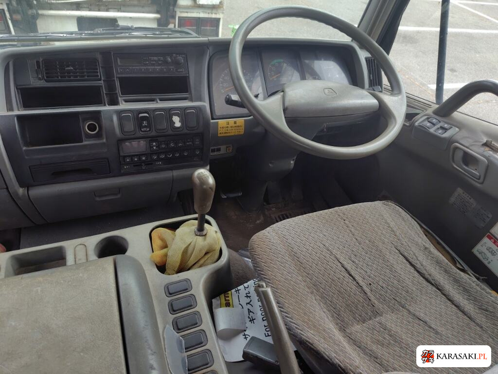1997 Mitsubishi FK629G 5