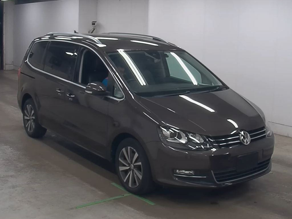 Volkswagen Sharan 2021 z aukcji japońskiej