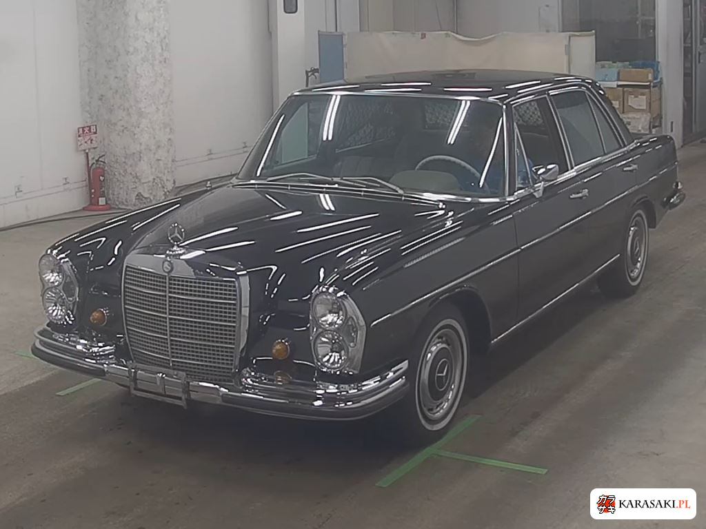 1967 Mercedes-Benz 250S 3