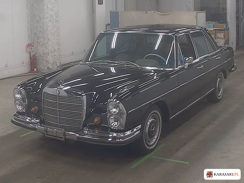 1967 Mercedes-Benz 250S 3