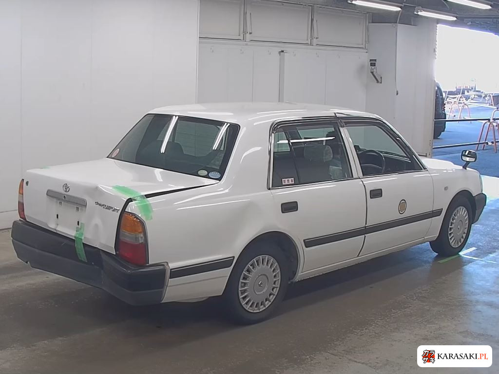 2008 Toyota Crown Comfort 4