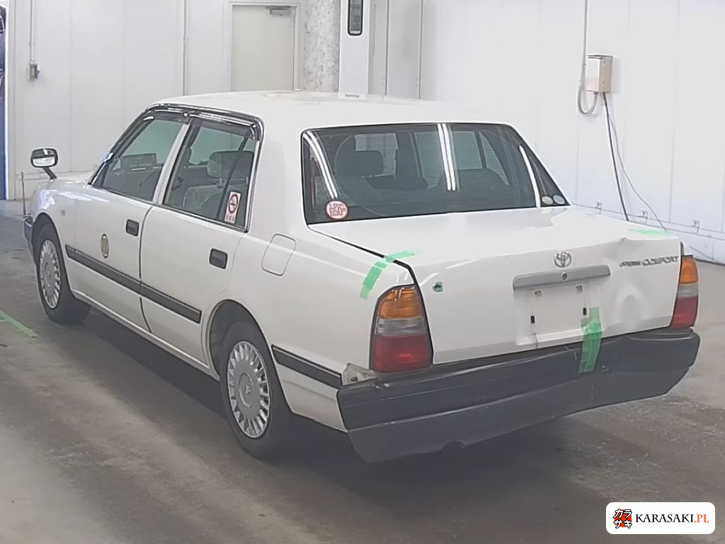 2008 Toyota Crown Comfort 2
