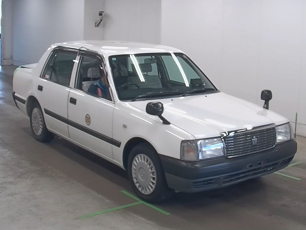Toyota Crown Comfort 2008 z aukcji japońskiej