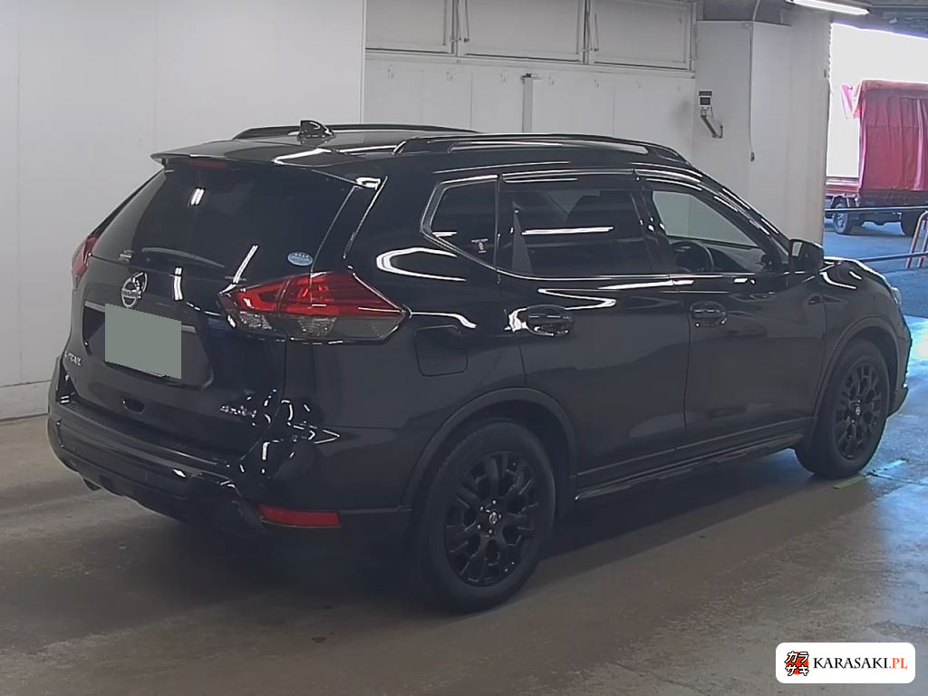2022 Nissan NT32 4