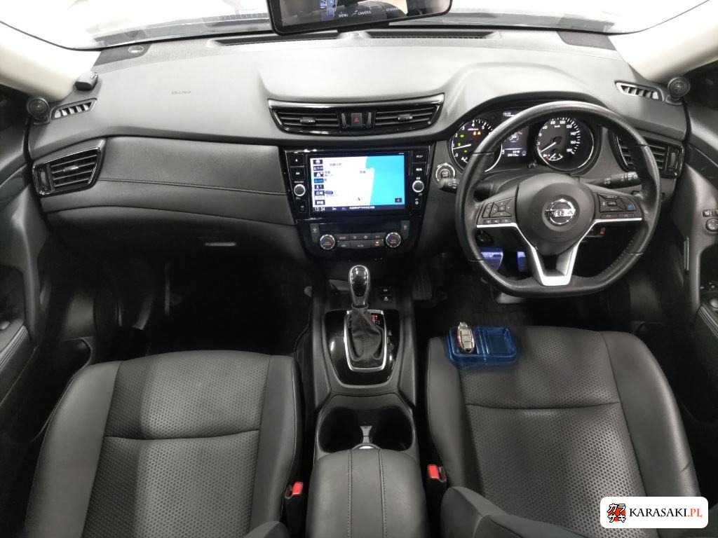 2022 Nissan NT32 5