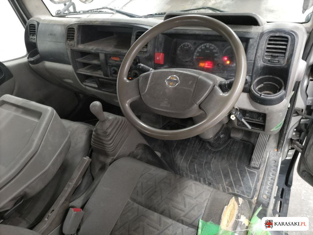 2012 Nissan SZ2F24 5