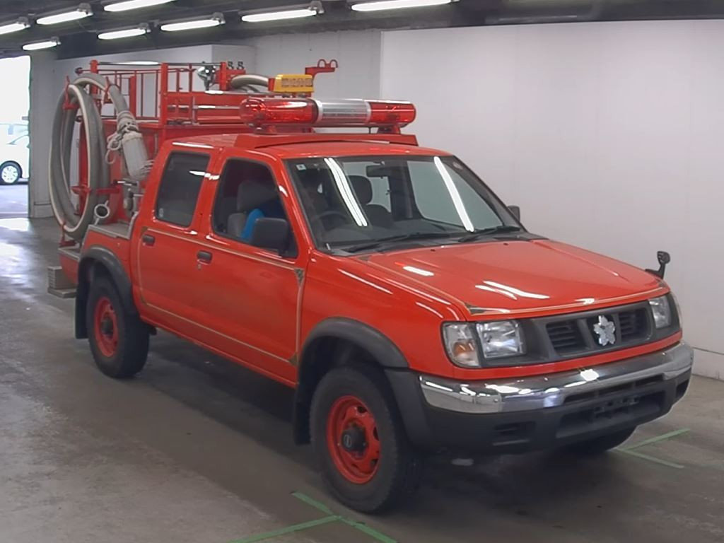 Nissan LRMD22 2001 z aukcji japońskiej