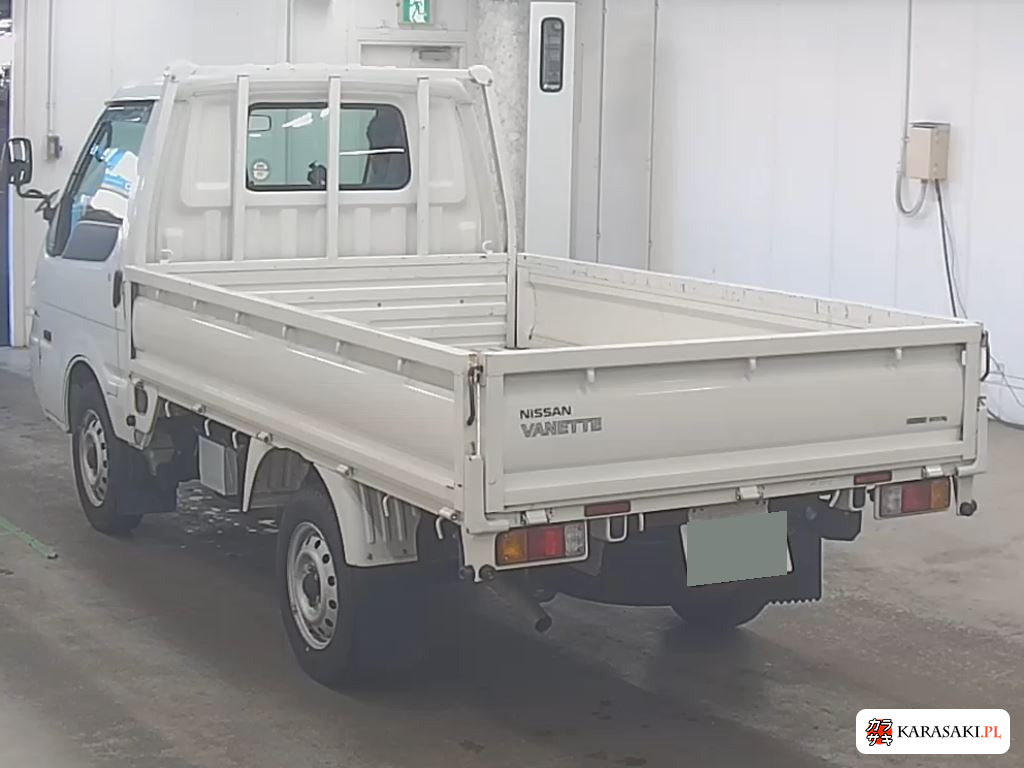 2015 Nissan SKP2TN 2