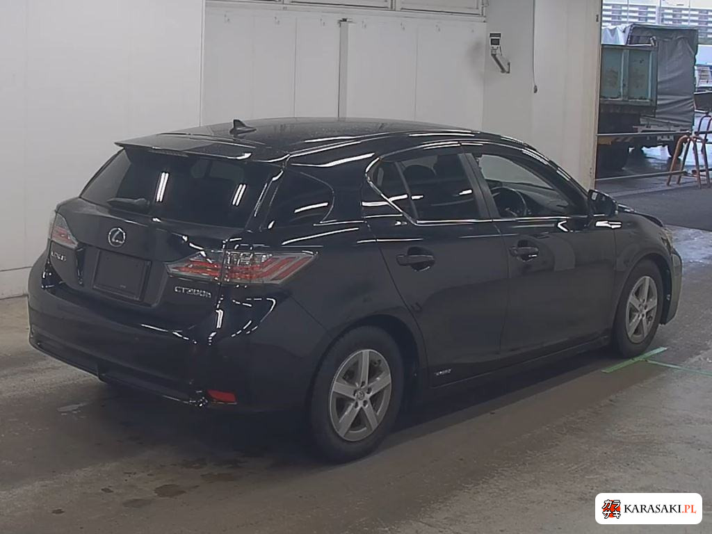 2011 Lexus CT CT200H 4