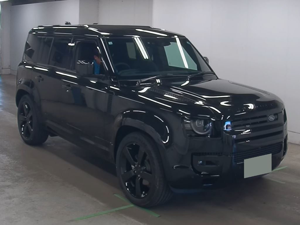 Land Rover Defender 2026 z aukcji japońskiej