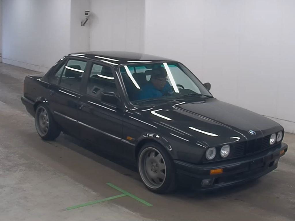 BMW 3 Series 1989 z aukcji japońskiej