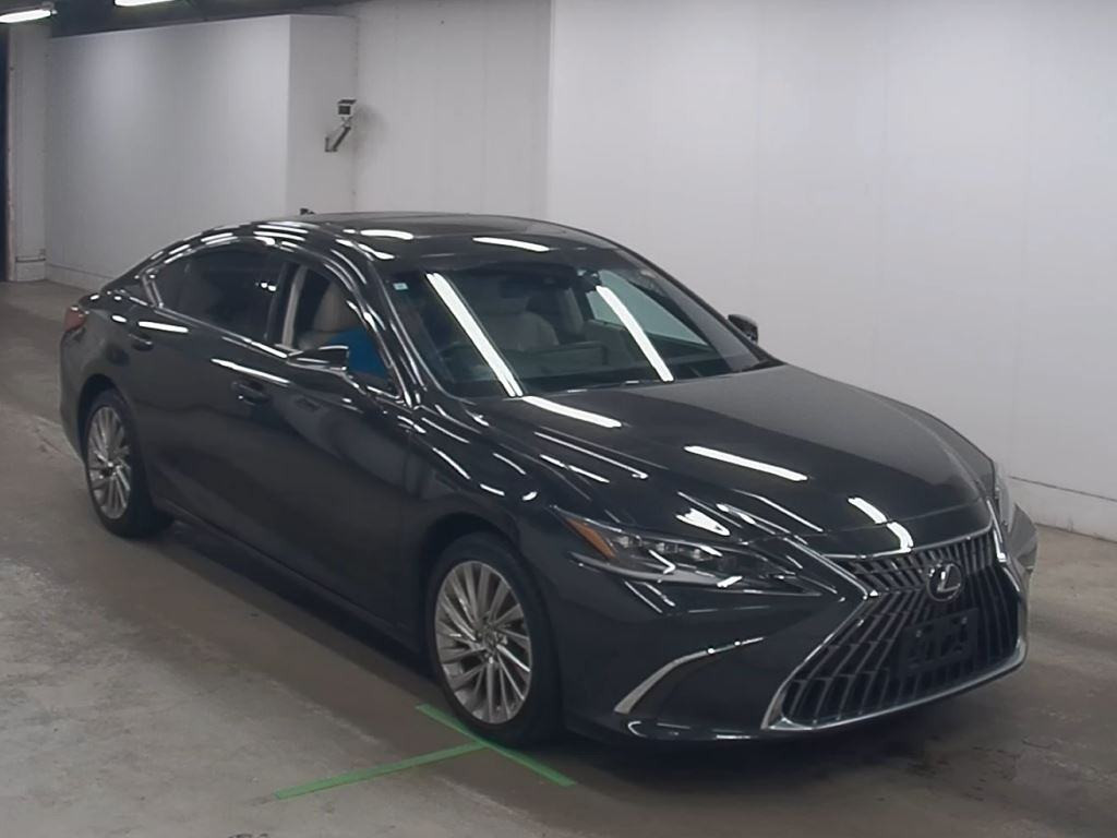 Lexus Es 2023 z aukcji japońskiej