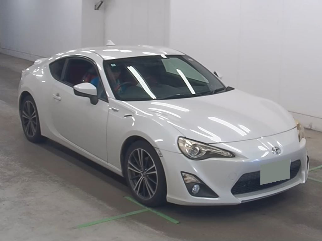 Toyota 86 2012 z aukcji japońskiej