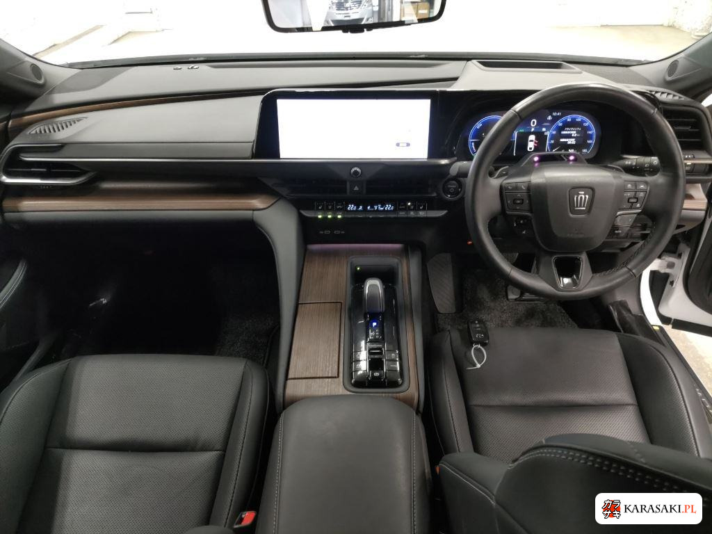 2024 Toyota Crown 4D Z(hev) 5