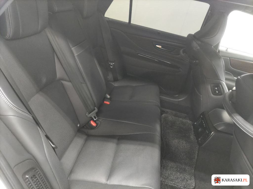 2024 Toyota Crown 4D Z(hev) 6