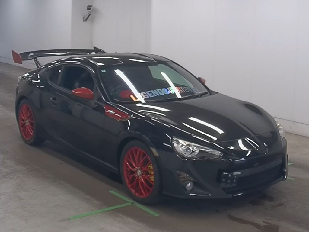 Toyota 86 2014 z aukcji japońskiej