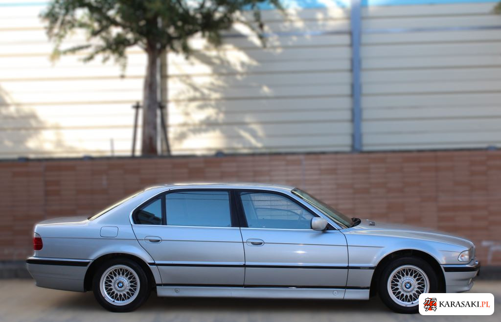 1996 BMW 7 Series 750IL 10