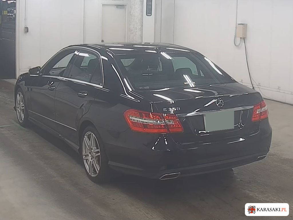 2009 Mercedes-Benz E-Class 4D 2