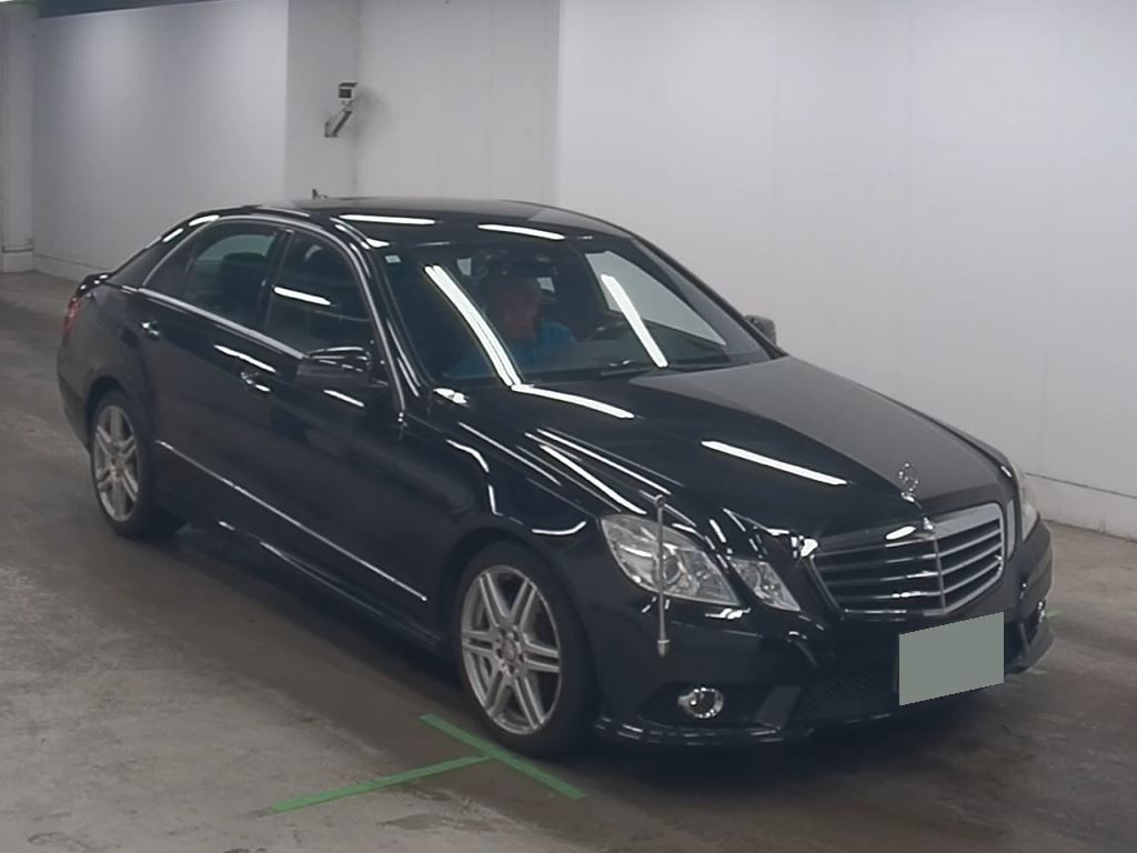 Mercedes-Benz E-Class 2009 z aukcji japońskiej