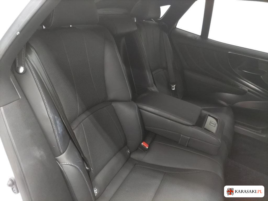 Lexus LS 2018 z aukcji japońskiej