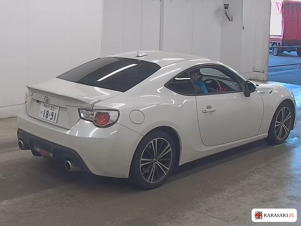 Toyota 86 2012 z aukcji japońskiej