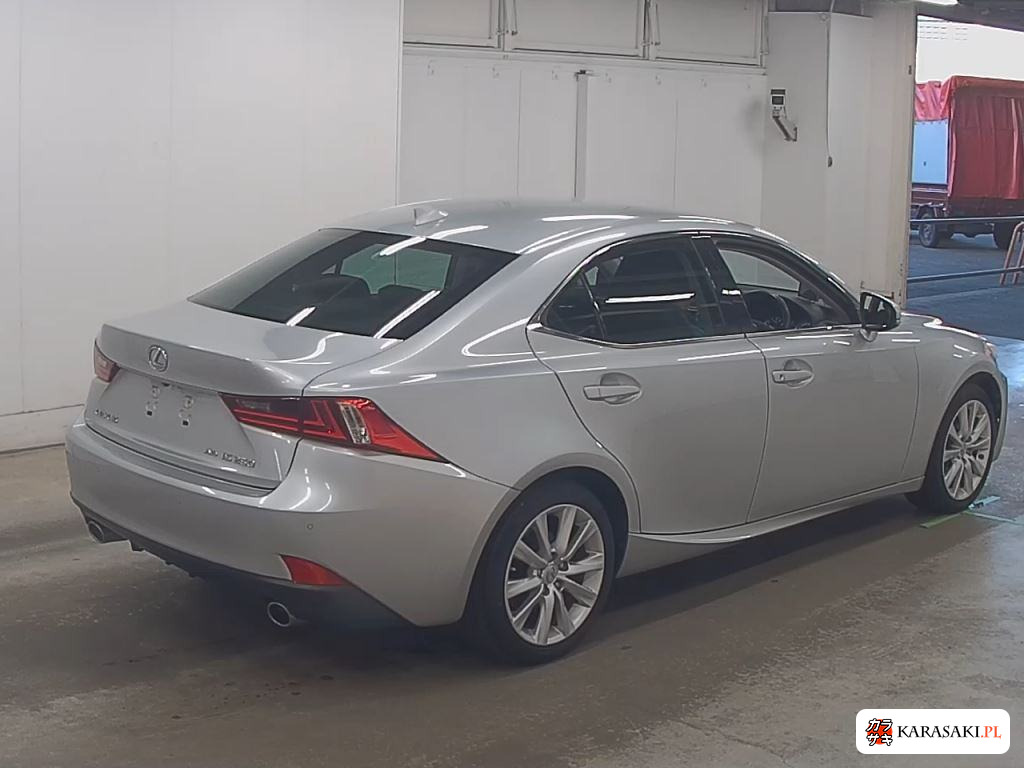 Lexus Is 2016 z aukcji japońskiej