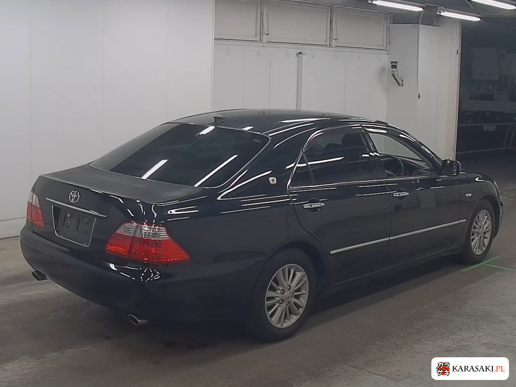 Toyota Crown 2018 z aukcji japońskiej