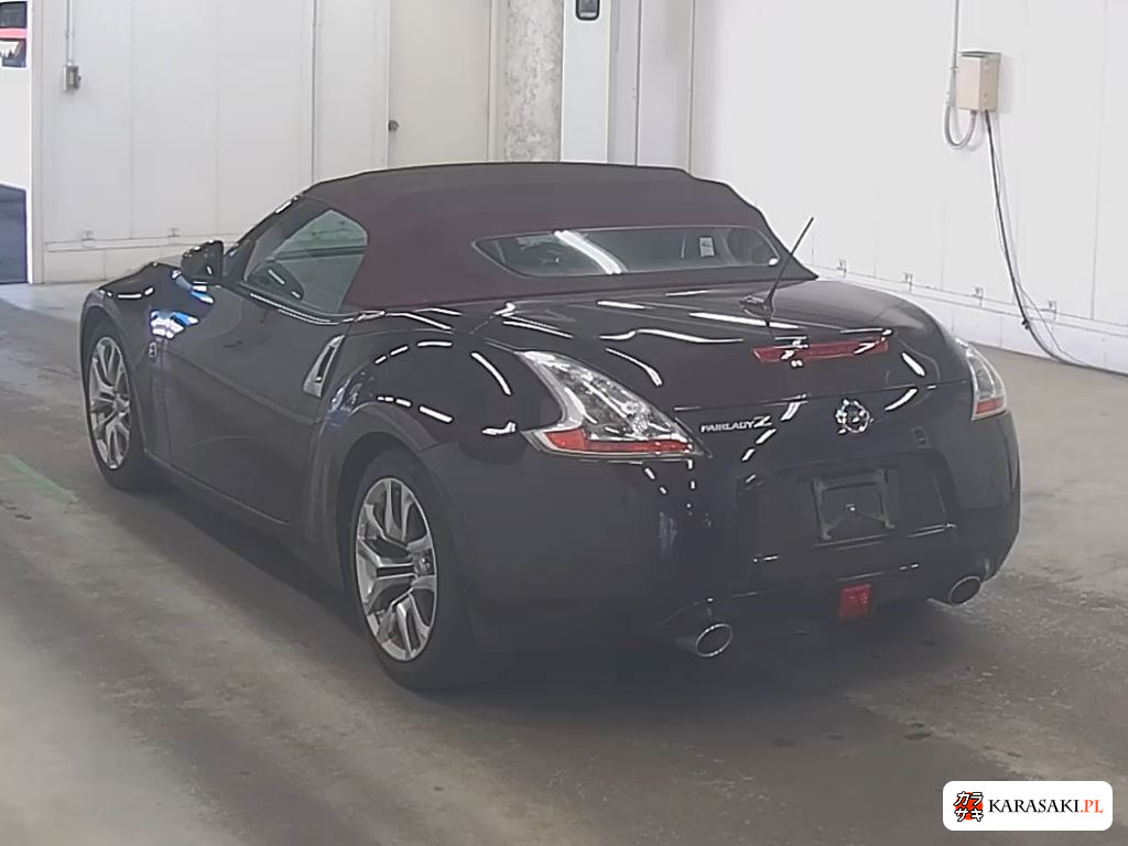 Nissan Fairlady Z 2011 z aukcji japońskiej