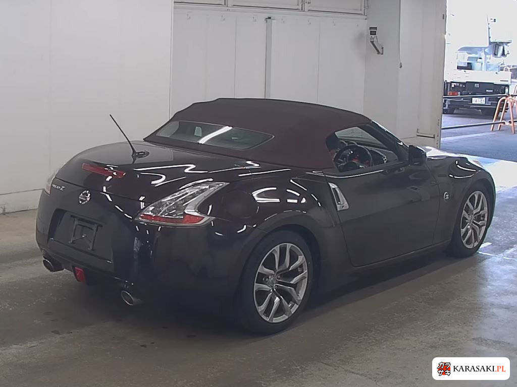 Nissan Fairlady Z 2011 z aukcji japońskiej