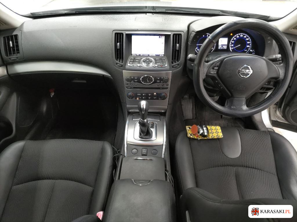 Nissan Skyline 2011 z aukcji japońskiej