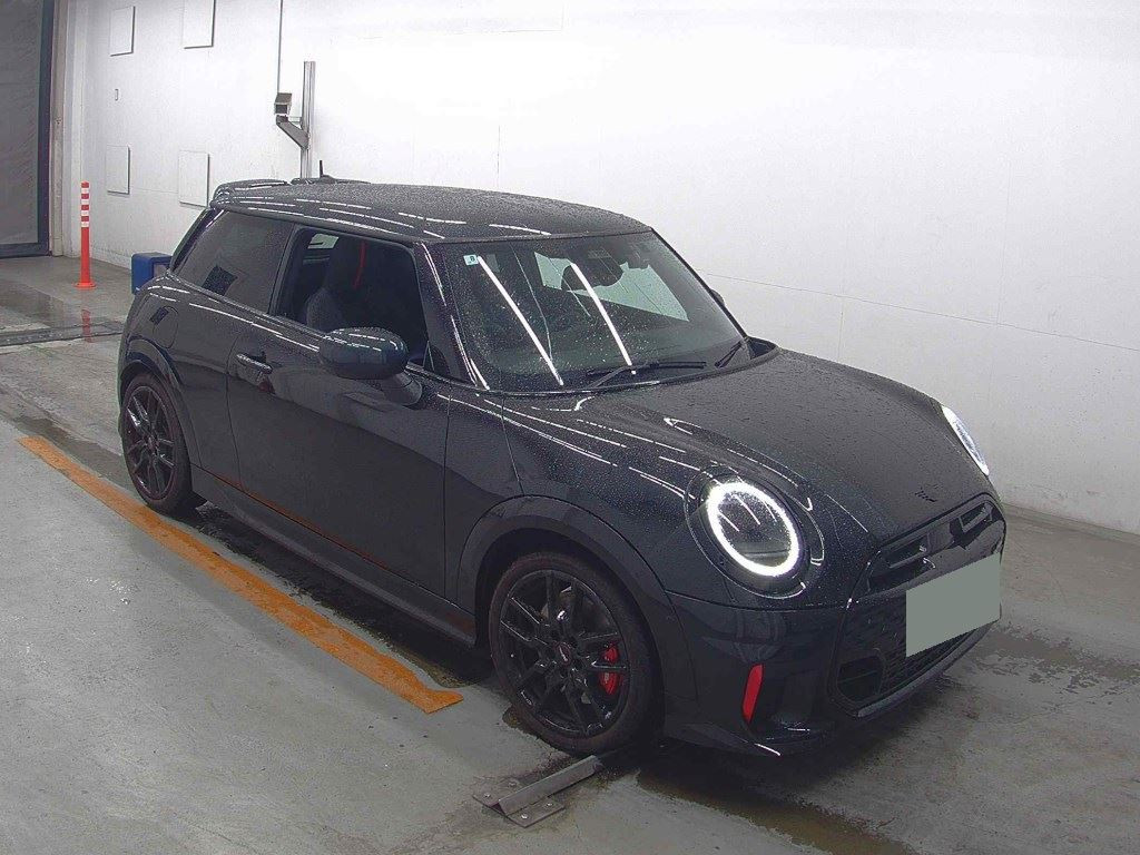 Mini Mini 2025 z aukcji japońskiej
