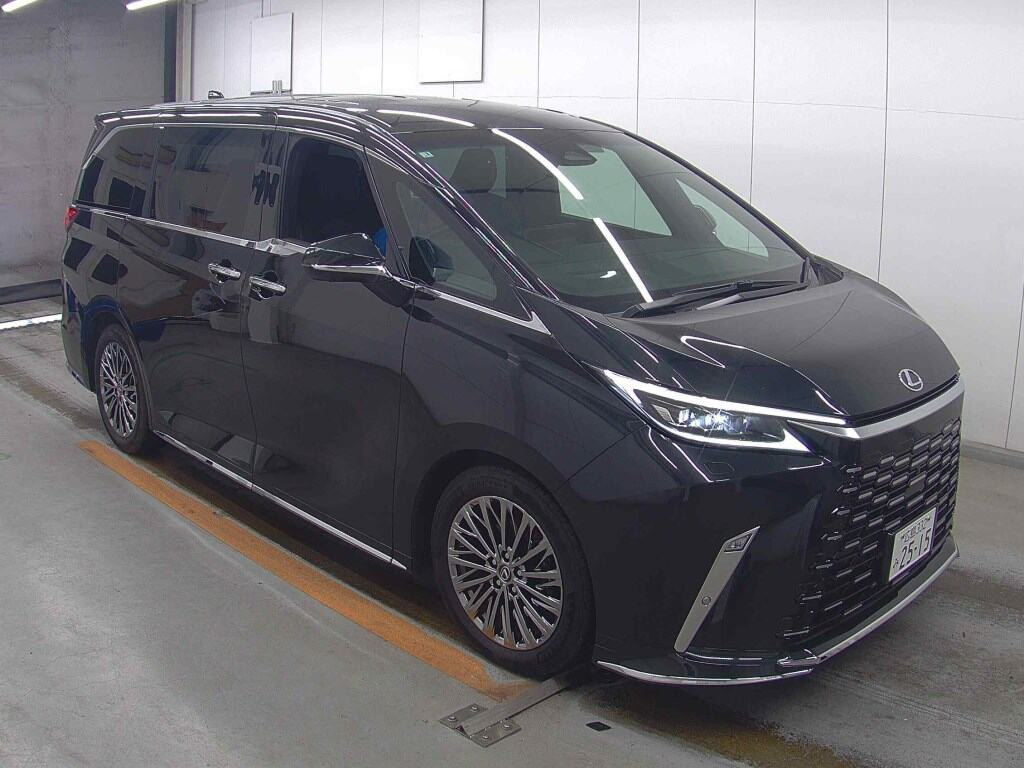 Lexus LM 2025 z aukcji japońskiej