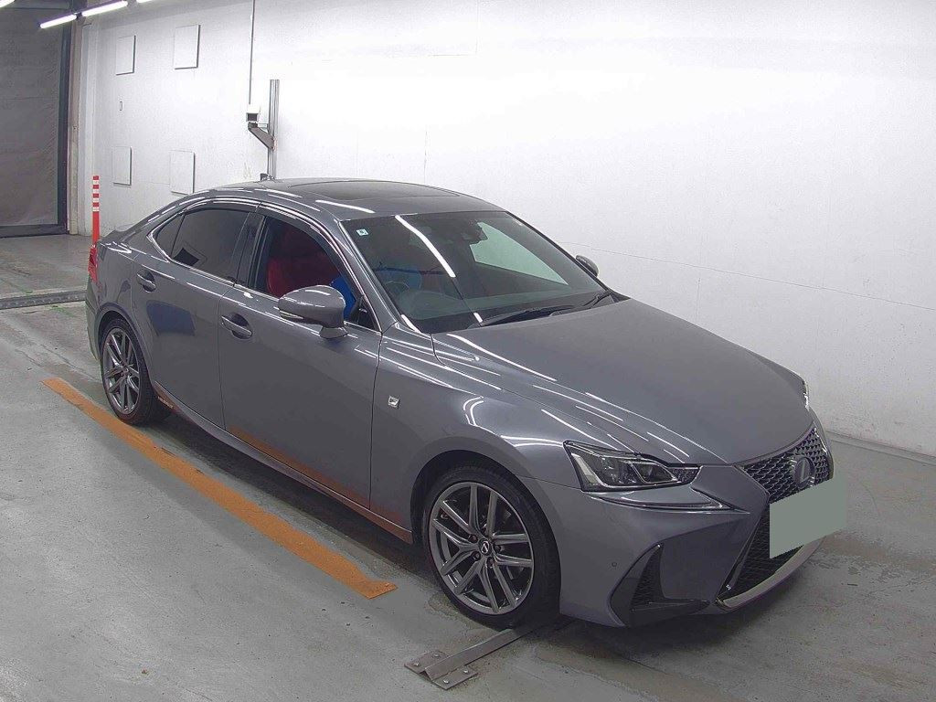 Lexus Is 2020 z aukcji japońskiej