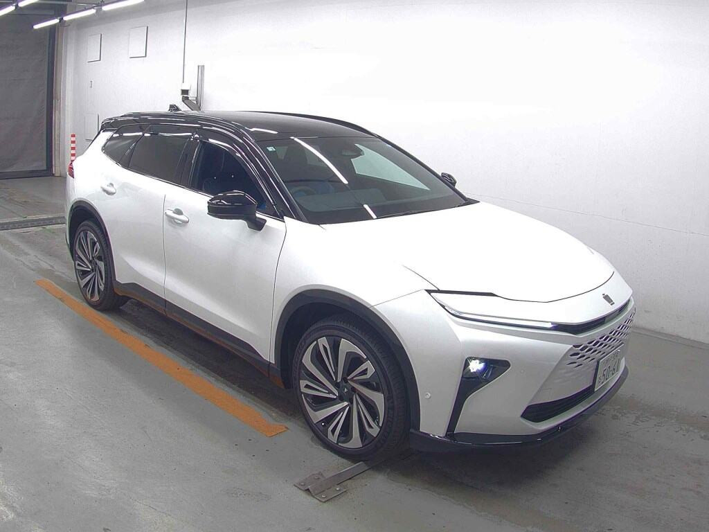 Toyota Crown Estate 2026 z aukcji japońskiej