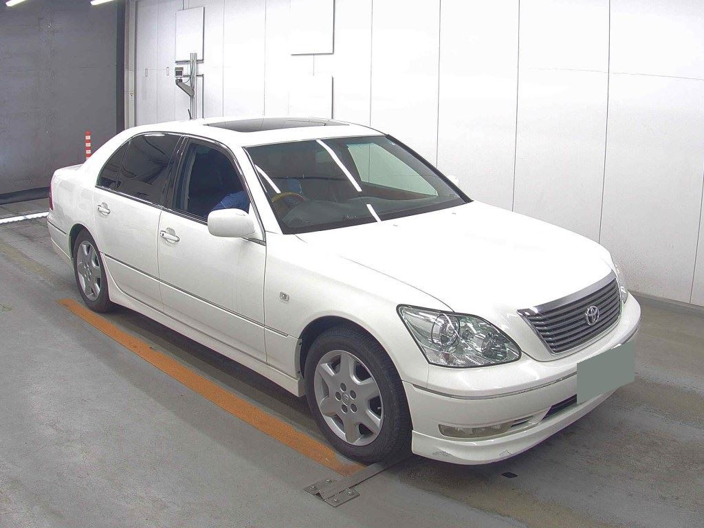 Toyota Celsior 2004 z aukcji japońskiej