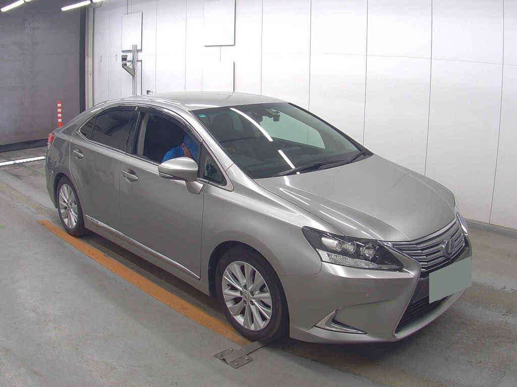 Lexus HS 2016 z aukcji japońskiej