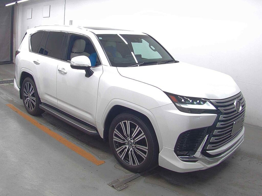 Lexus LX 2023 z aukcji japońskiej