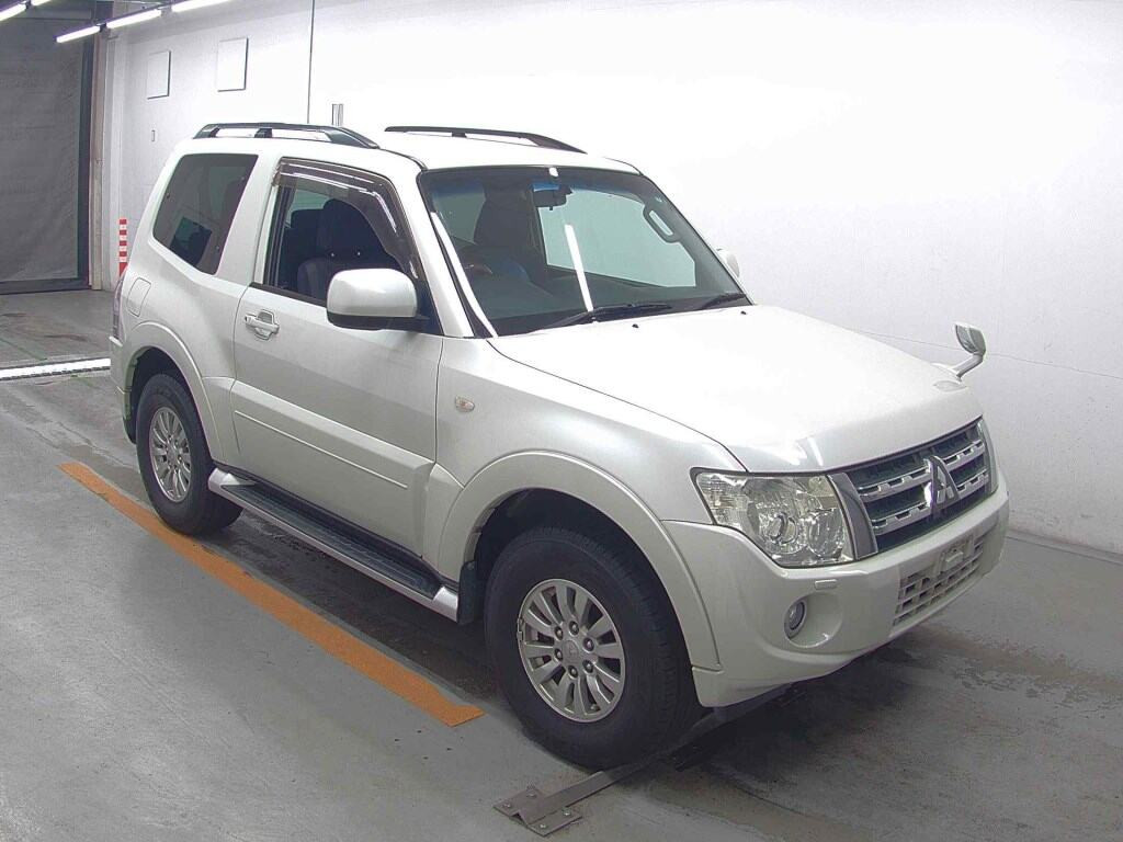Mitsubishi Pajero 2011 z aukcji japońskiej