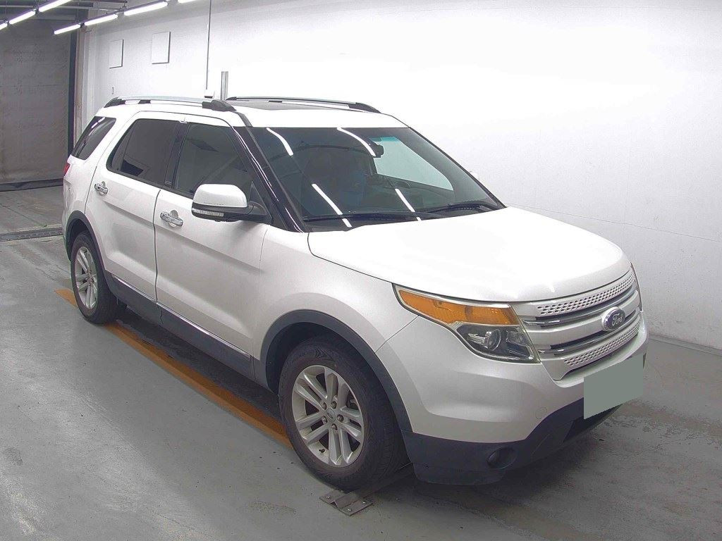 Ford Explorer 2011 from a Japanese auction