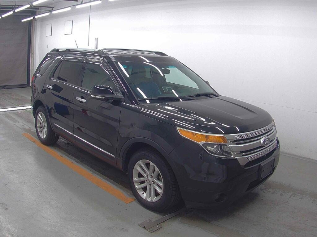 Ford Explorer 2014 from a Japanese auction