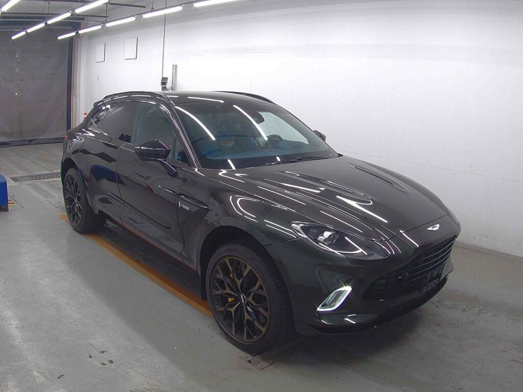 Aston Martin DBX 2021 z aukcji japońskiej